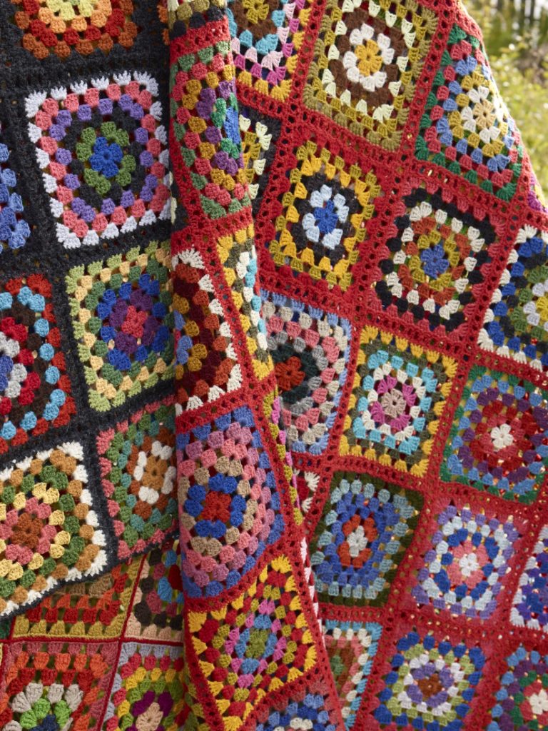 GRANNY SQUARE Throw (includes pattern for joining the squares) – Arne ...