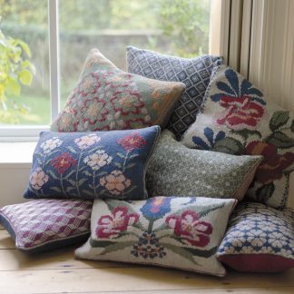 8 Knitted Cushion Patterns. Midnight Sun Bundle – Arne & Carlos Shop