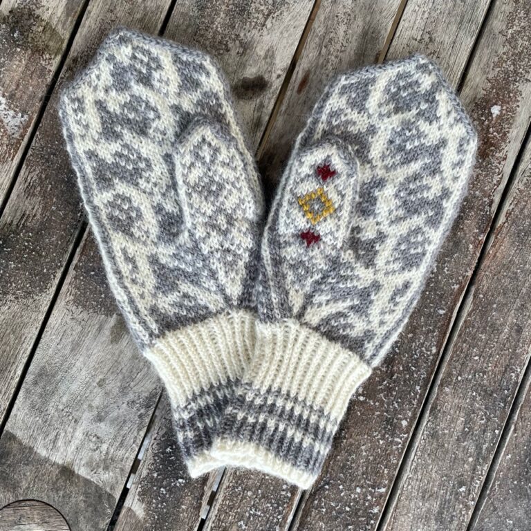 Rabbit Mittens – Arne & Carlos Shop